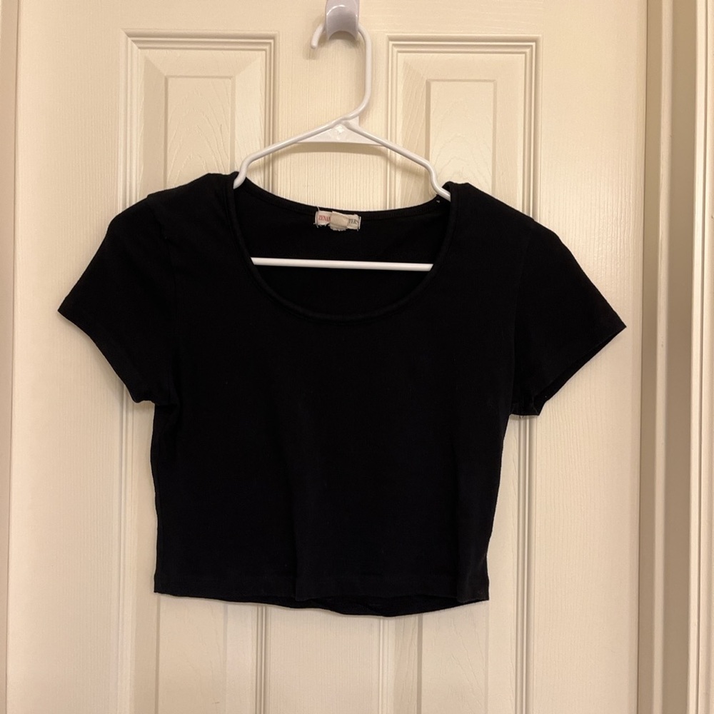 Basic black tee